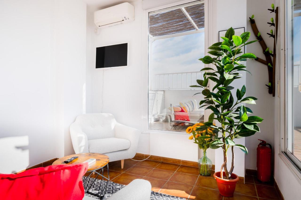 Minty - San Luis Terrace Apartment